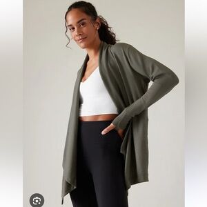 Athleta Pranayama Restore Wrap